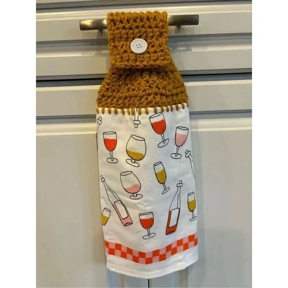 Crochet Top Kitchen Towel-Wine glasses and bottles - Picture 1 of 2